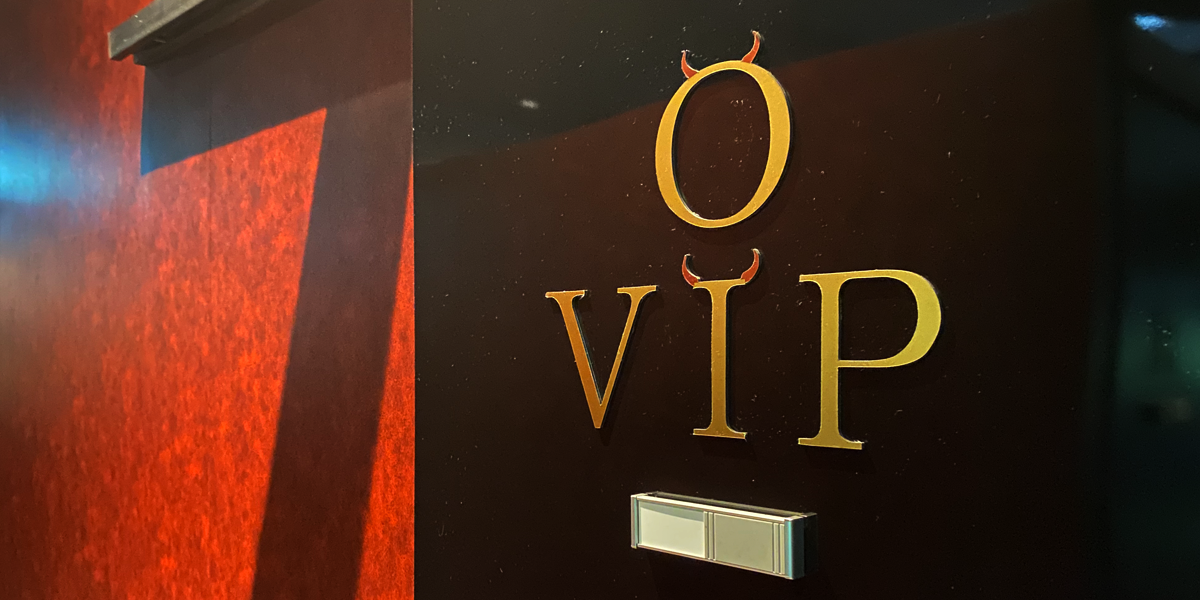 香川県の焼肉店「ぴこぴこ精肉店」の焼肉は厳選された安楽畜産最高級宮崎牛を最高の状態でお客様にご提供。